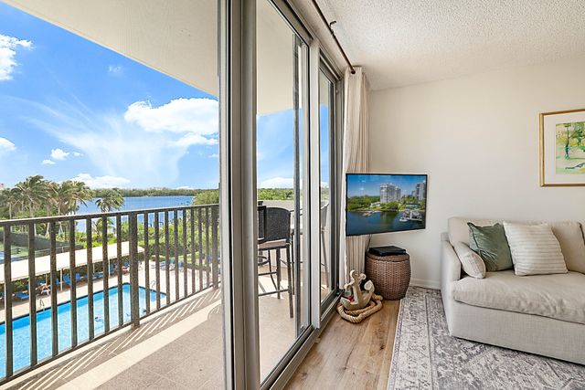 2121 N Ocean Boulevard 407w, Boca Raton, FL 33431