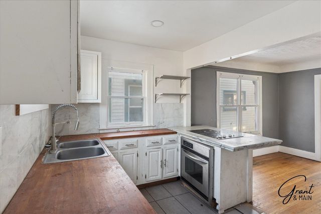 15488 Wildemere Street, Detroit, MI 48238