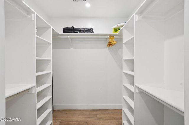 8707 E CLARENDON Avenue, Scottsdale, AZ 85251