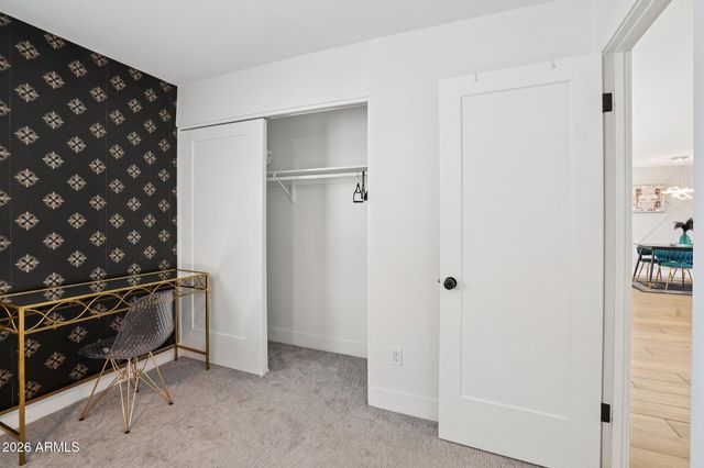 8707 E CLARENDON Avenue, Scottsdale, AZ 85251