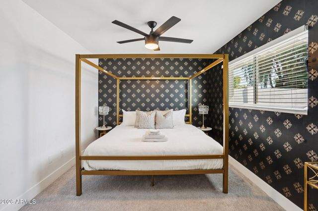 8707 E CLARENDON Avenue, Scottsdale, AZ 85251