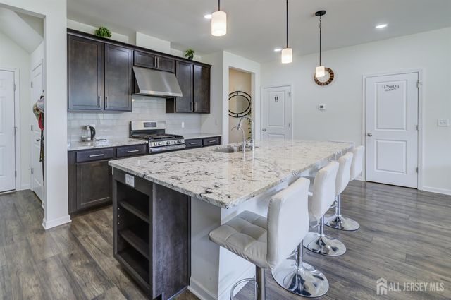 107 Charleston Drive, Monroe, NJ 08831