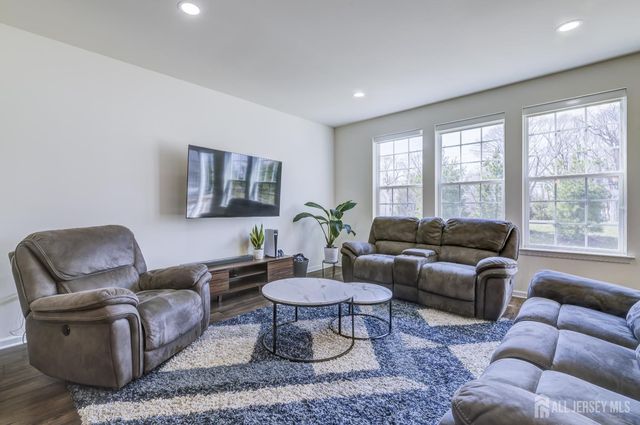 107 Charleston Drive, Monroe, NJ 08831