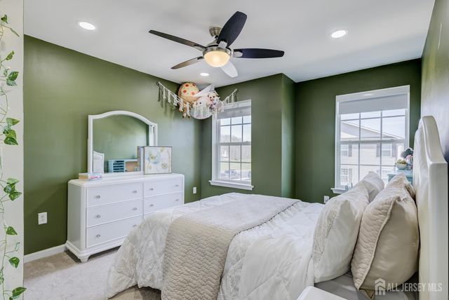 107 Charleston Drive, Monroe, NJ 08831