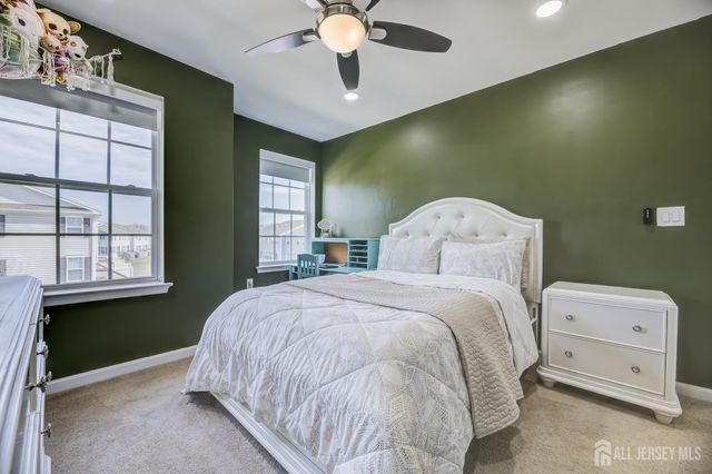 107 Charleston Drive, Monroe, NJ 08831