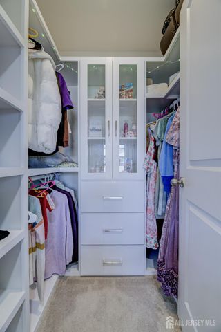 107 Charleston Drive, Monroe, NJ 08831