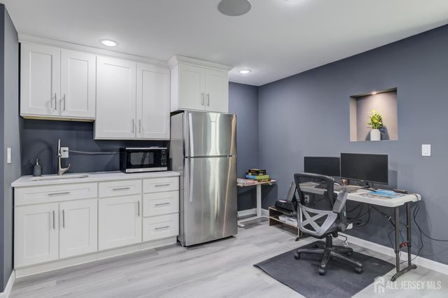 107 Charleston Drive, Monroe, NJ 08831