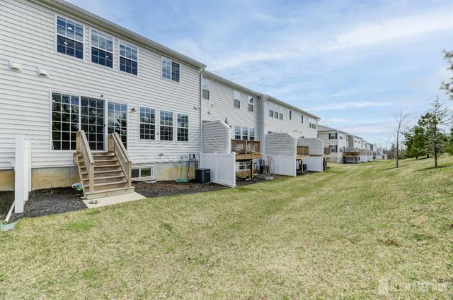 107 Charleston Drive, Monroe, NJ 08831