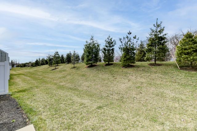 107 Charleston Drive, Monroe, NJ 08831