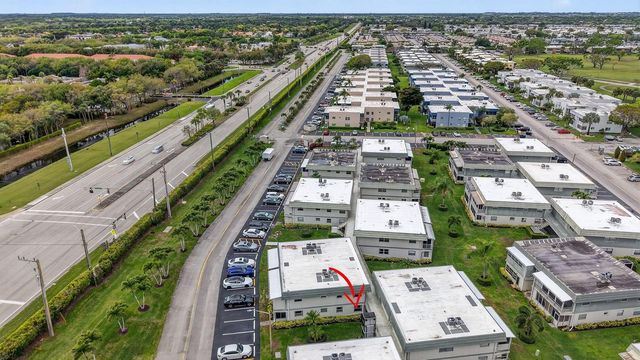 204 Flanders E, Delray Beach, FL 33484
