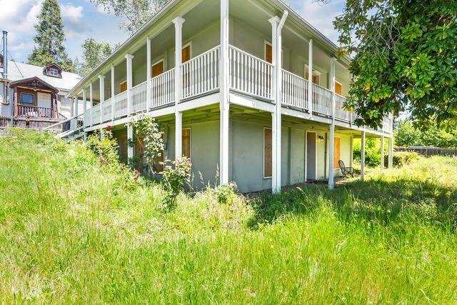 303 Bennett St, Grass Valley, CA 95945