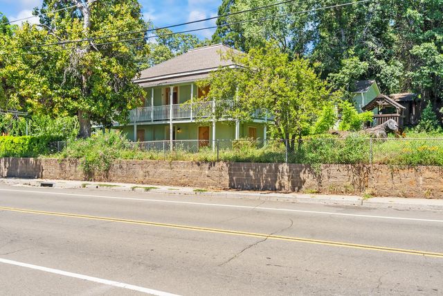 303 Bennett St, Grass Valley, CA 95945