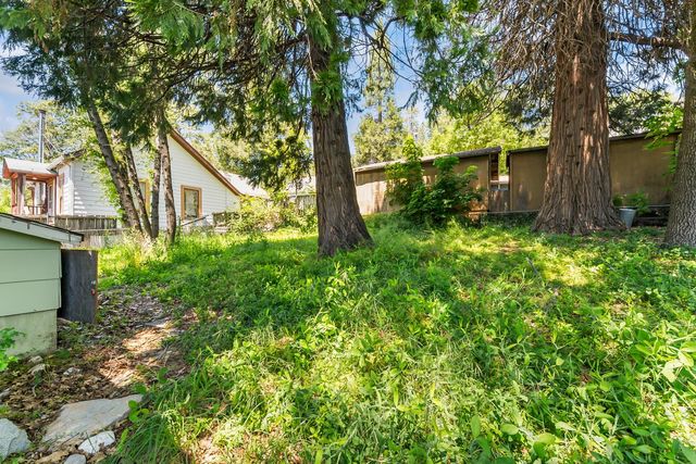 303 Bennett St, Grass Valley, CA 95945
