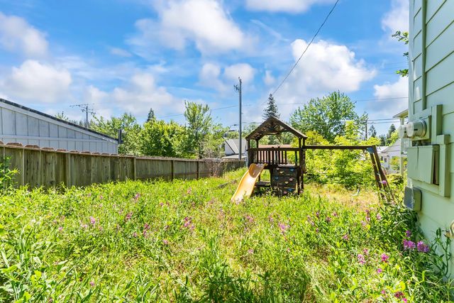 303 Bennett St, Grass Valley, CA 95945