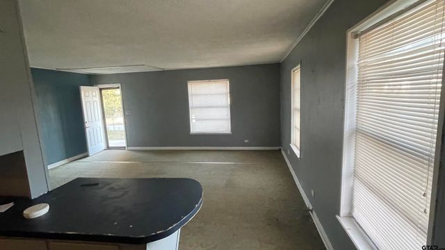 1402 Academy, Tyler, TX 75701