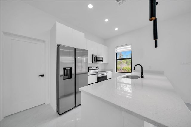 2700 42ND STREET W, Lehigh Acres, FL 33971