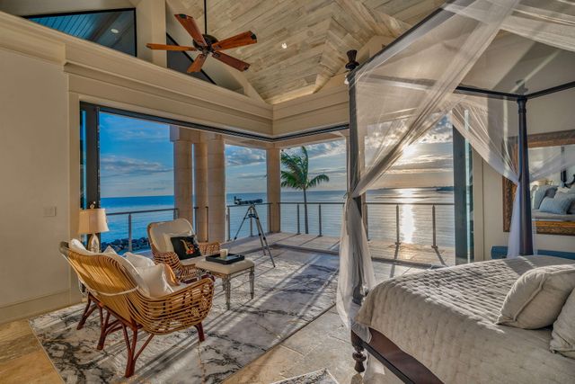 W 201 Seaview Drive, Duck Key, FL 33050