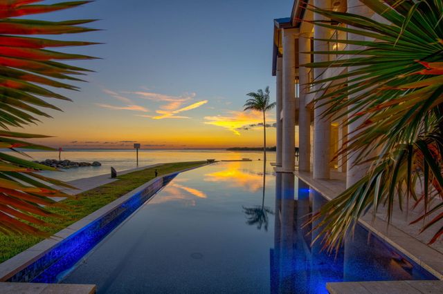 W 201 Seaview Drive, Duck Key, FL 33050