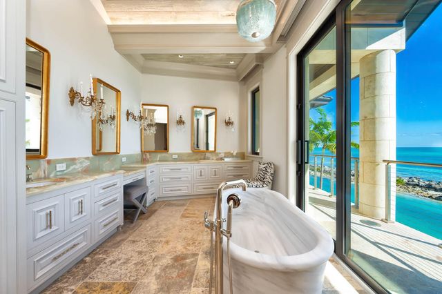 W 201 Seaview Drive, Duck Key, FL 33050