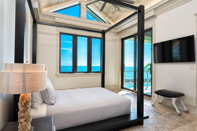 W 201 Seaview Drive, Duck Key, FL 33050