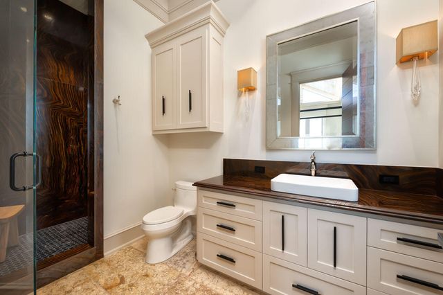 W 201 Seaview Drive, Duck Key, FL 33050