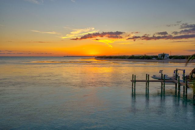 W 201 Seaview Drive, Duck Key, FL 33050