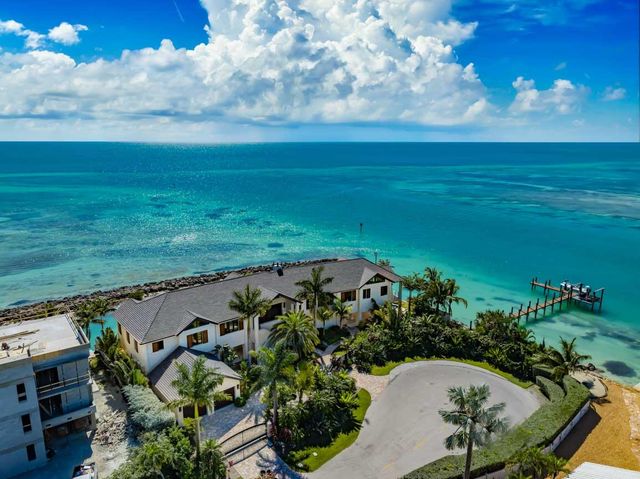 W 201 Seaview Drive, Duck Key, FL 33050