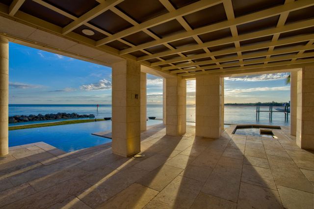 W 201 Seaview Drive, Duck Key, FL 33050