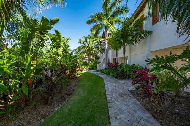 W 201 Seaview Drive, Duck Key, FL 33050