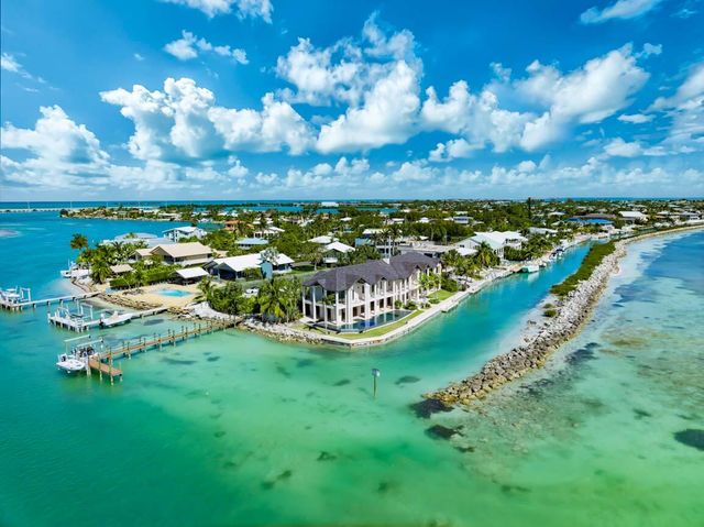 W 201 Seaview Drive, Duck Key, FL 33050