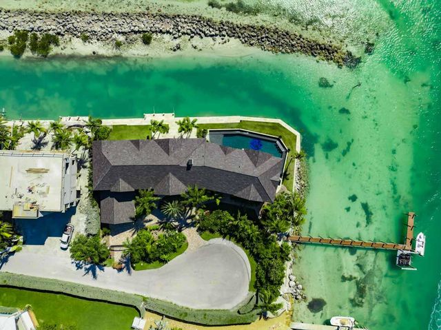 W 201 Seaview Drive, Duck Key, FL 33050