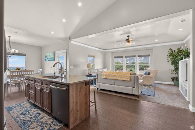 425 E MEADOW LARK LN, Elk Ridge, UT 84651