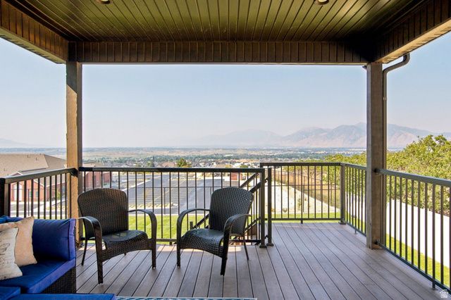425 E MEADOW LARK LN, Elk Ridge, UT 84651