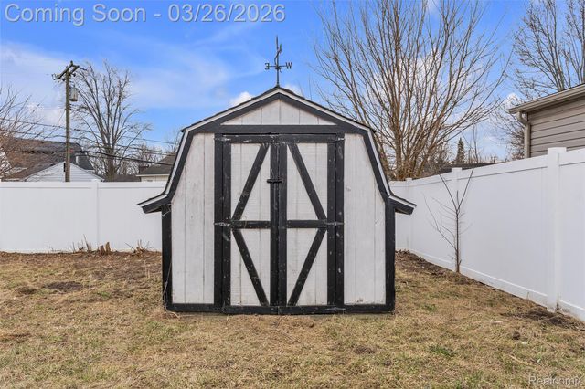 20051 Churchill Avenue, Brownstown Charter Township, MI 48183