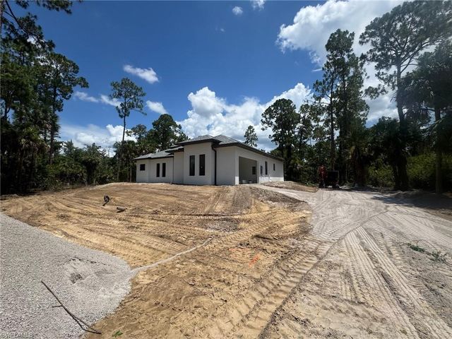 2946 18th AVE NE, Naples, FL 34120