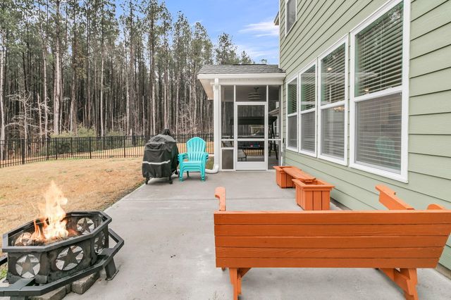 245 Summer Tanager Drive, Ravenel, SC 29470
