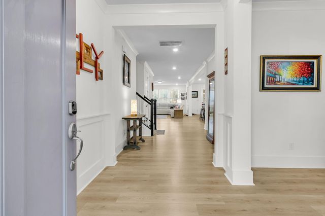 245 Summer Tanager Drive, Ravenel, SC 29470