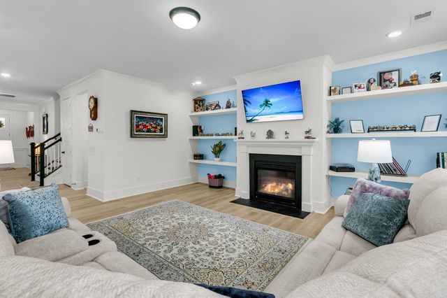 245 Summer Tanager Drive, Ravenel, SC 29470