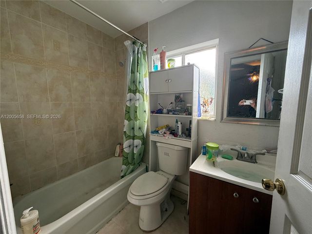 12390 SW 217th St, Miami, FL 33170