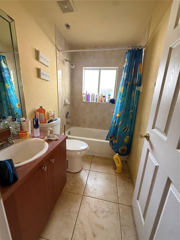 12390 SW 217th St, Miami, FL 33170