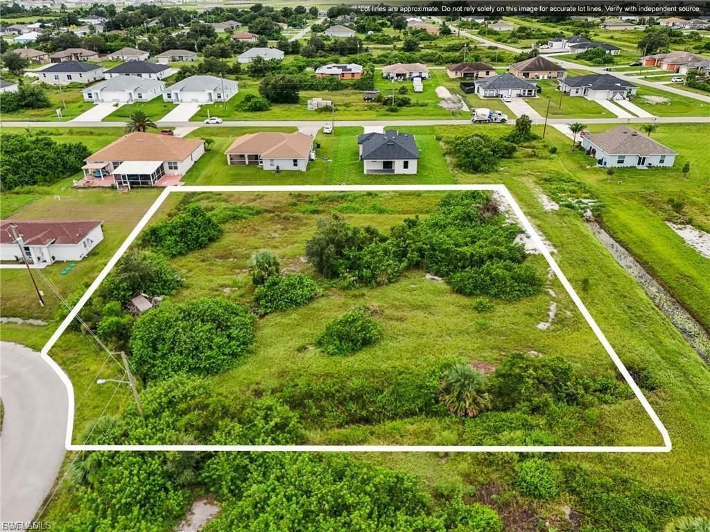 372 Pinafore AVE, LEHIGH ACRES, FL 33974 — exterior