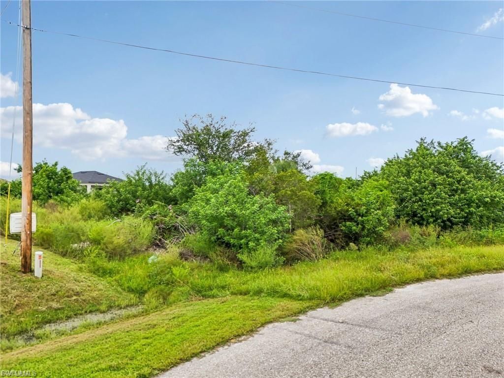 372 Pinafore AVE, LEHIGH ACRES, FL 33974 — photo 5