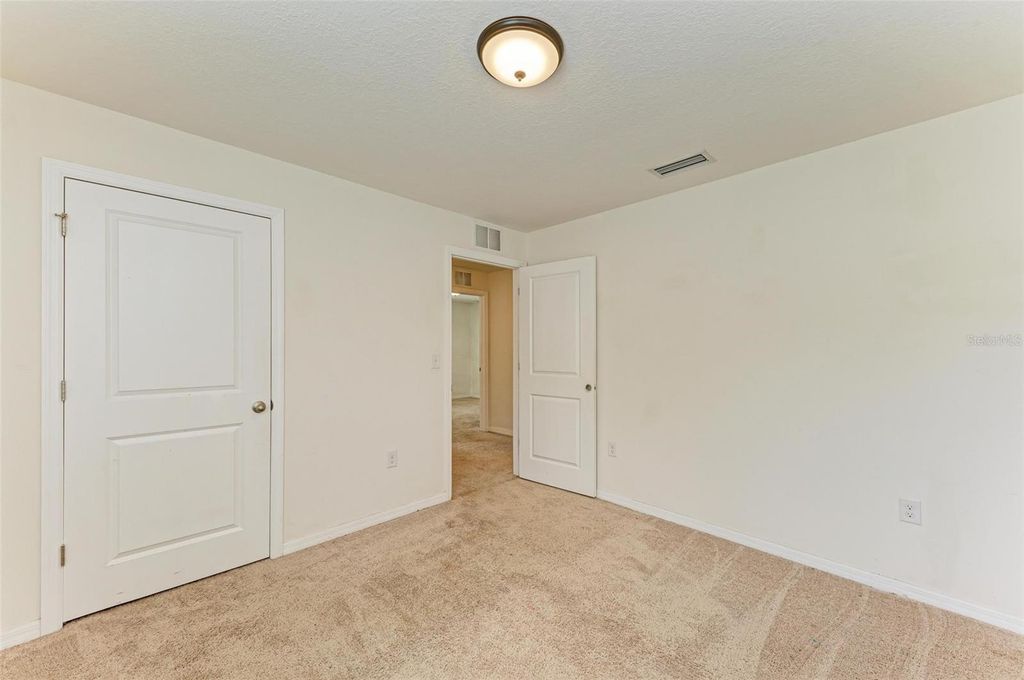 Image 32 of property listing at 123 SAN AVELLINO COURT, Bradenton, FL 34208