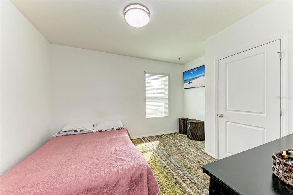 Image 35 of property listing at 123 SAN AVELLINO COURT, Bradenton, FL 34208