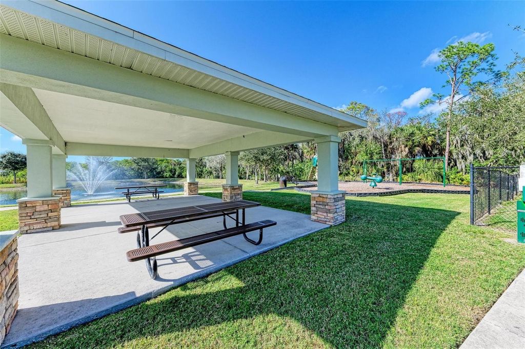 Image 44 of property listing at 123 SAN AVELLINO COURT, Bradenton, FL 34208