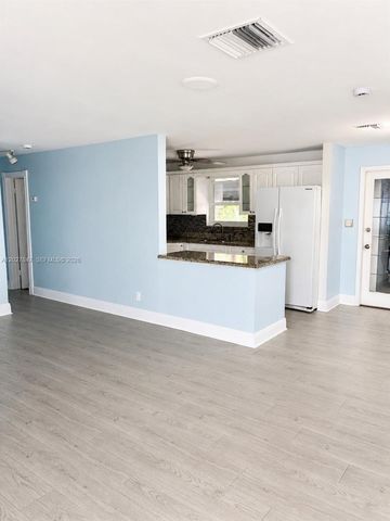 5651 NE 9th Ave, Oakland Park, FL 33334