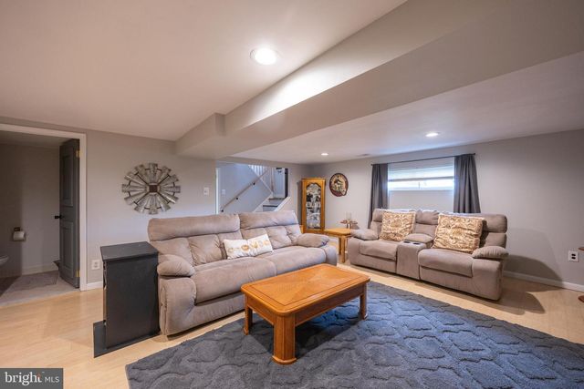 8 CRAIG DR, Clementon, NJ 08021
