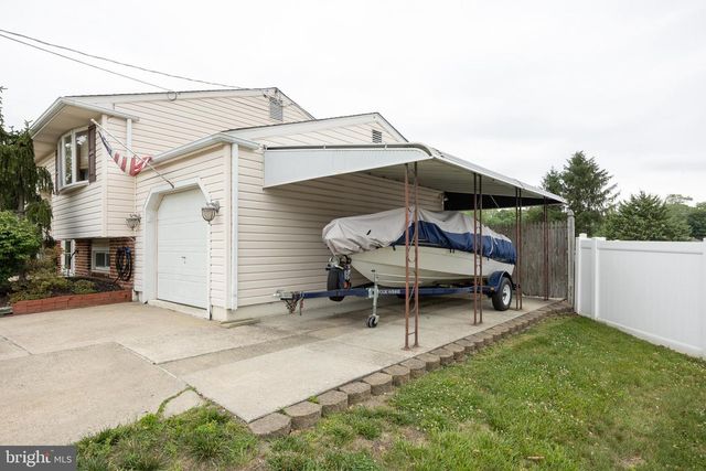 8 CRAIG DR, Clementon, NJ 08021