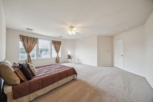 4710 Meadowthorn Court, Friendswood, TX 77546