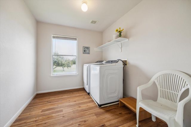 4710 Meadowthorn Court, Friendswood, TX 77546